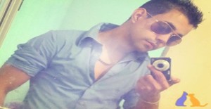 Luanguilherme 30 years old I am from Maringa/Parana, Seeking Dating Friendship with Woman